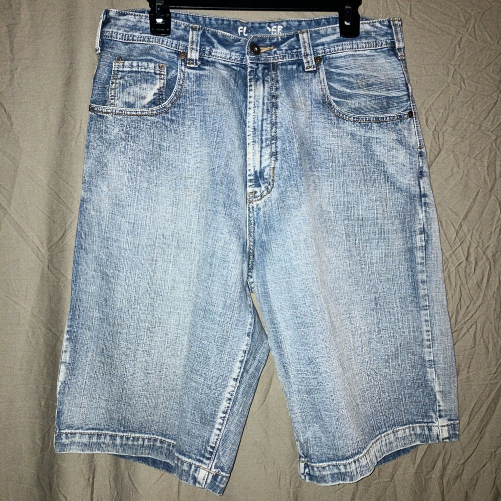 Flyleaf Jean shorts size 34